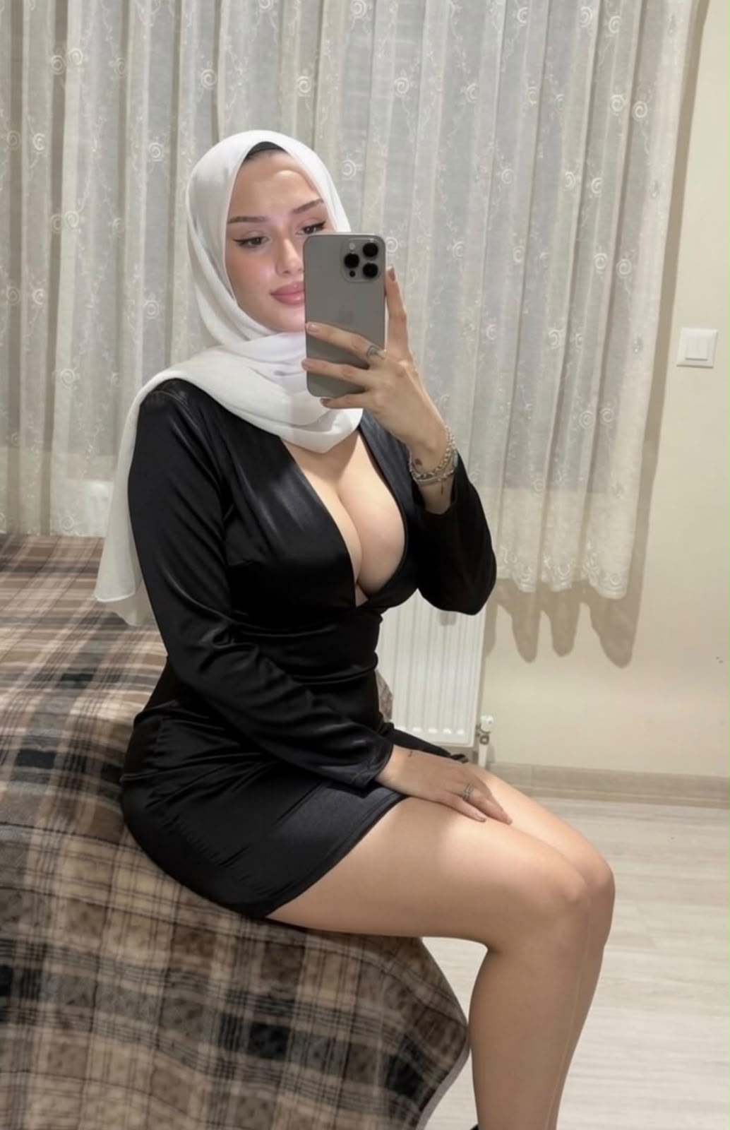 Üçkabaağaç Büyük Memeli Bayan Escort Aimee