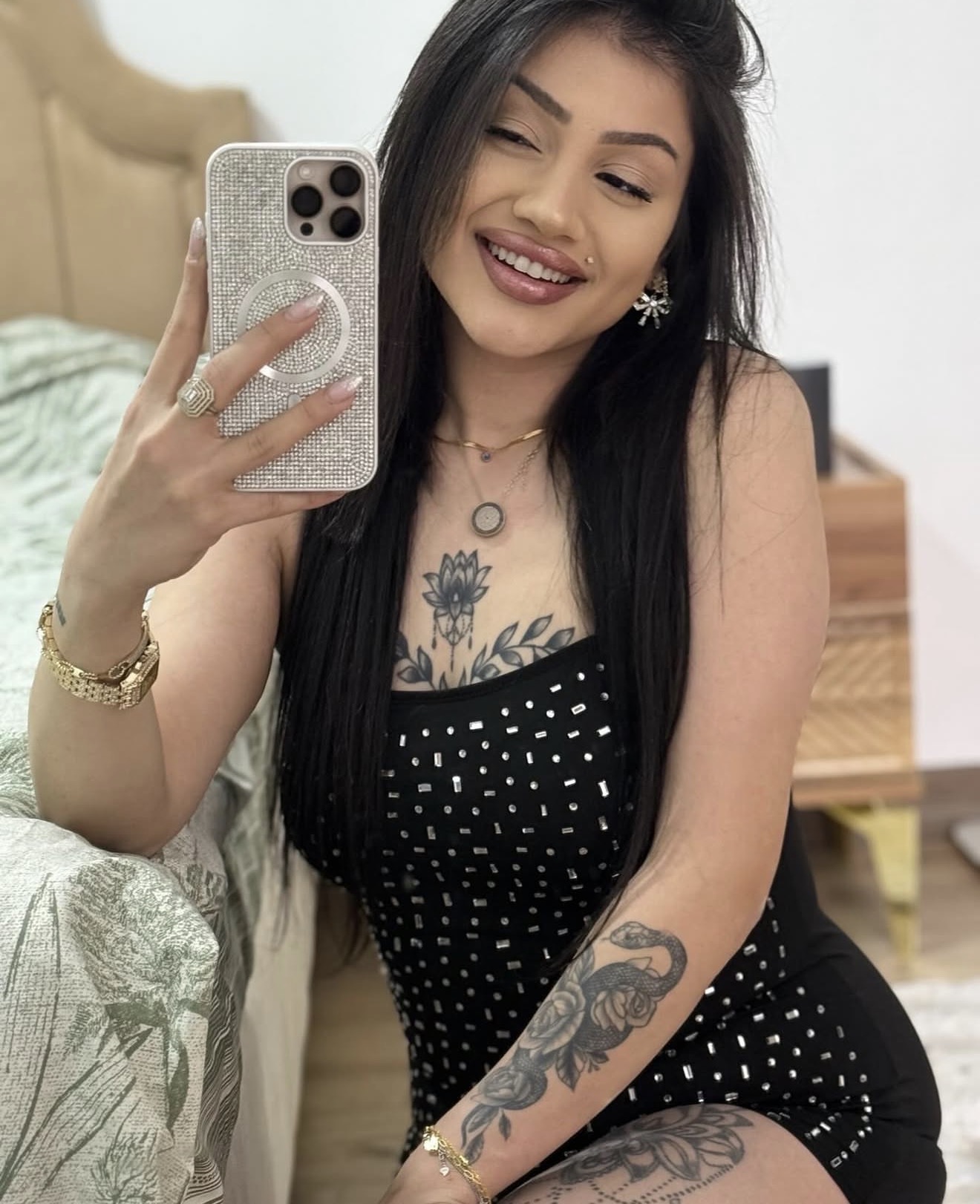 Çakmak Sınırsız Bayan Escort Bayan İdil